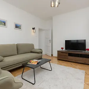 https://bauckiego-apartment-stary-mokotw-warsaw-by-renters.warsawhotelspoland.com
